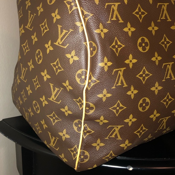 Louis Vuitton Vintage Monogram Keepall 55 Bag;Date Code-0968 w/COA/Lock & Key - Picture 11 of 17